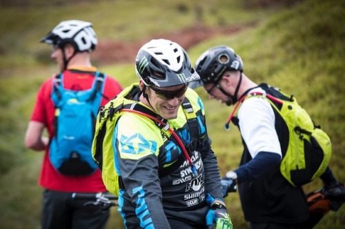 mtbcymru: The big man @stevepeat out and about in Elan Valley #tbt #Wales #uswehydration #mtb #endur