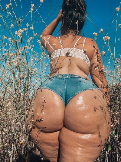 Sex damnsothick: pictures