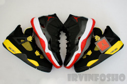 fuckyeahnikes:  2012 Thunder 4’s &