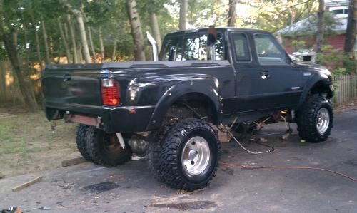 ponies-n-stuff:  1995 Ford Ranger Stepside that ended up being something completely