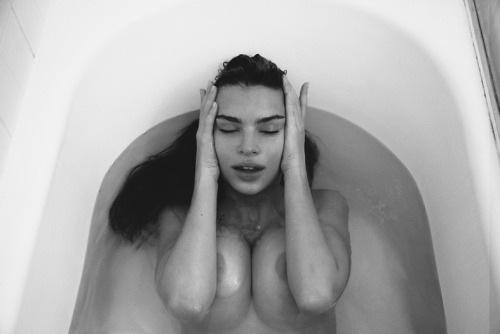 Porn emily ratajkowski  photos