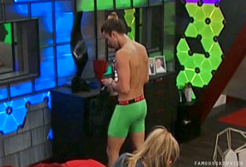 famousskivvies:Tyler Crispen