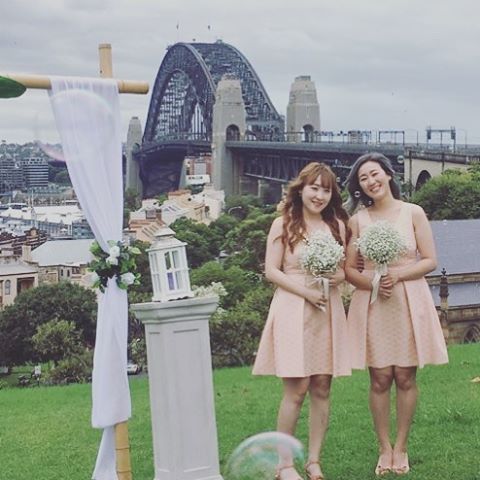 #bridesmaids #twins #IreneNMaria #intheRain #weddingDay #goodJob #goodMemories #sydneylife #Sydney (at