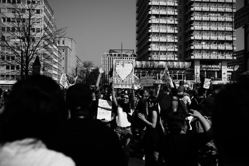 Protest march against expulsion and the insane and uncontrolled increase in flat rents - 6 April 201