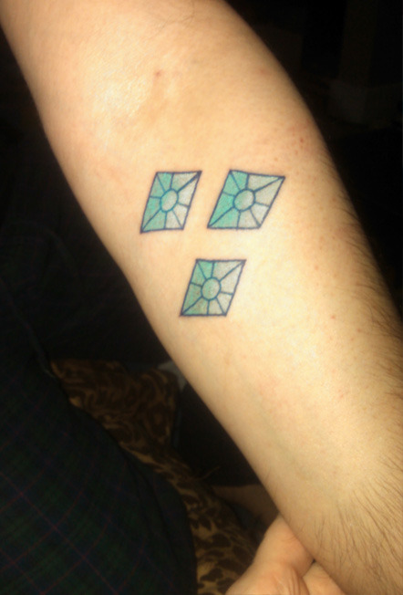Welp. It&rsquo;s official :P &hellip; Pardon the puffy skin-distortion and