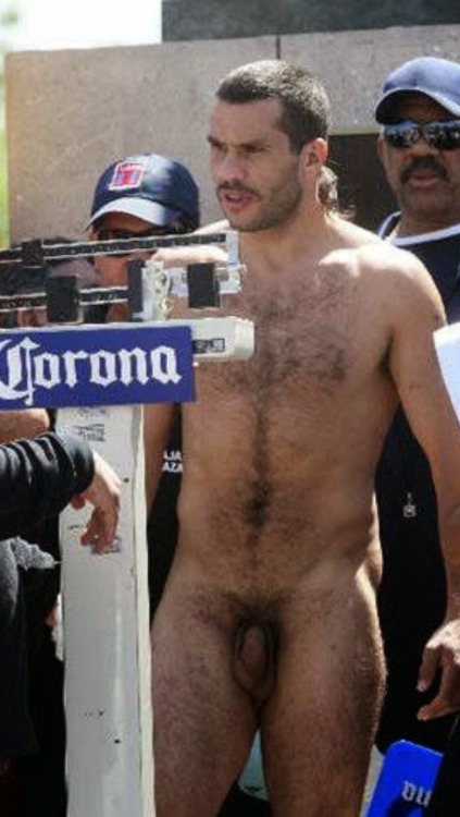 hairy-daddy: Felix Cappillion weigh in