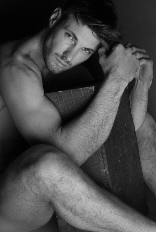 gaymadridboy:  I love men with a beard (Part 317)