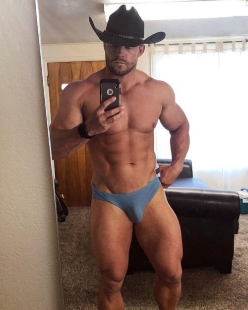 bent4daddies: Follow me for the sexiest daddies! Save a horse.. ride the cowboy..