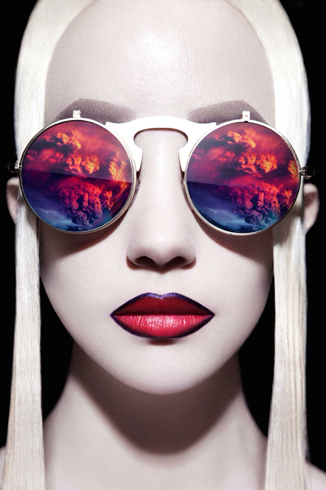 fer1972:  Reflecting Glasses Portraits by Huainan Li 