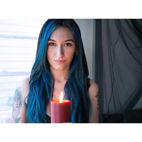 yourmoonbaby:  tonight at 8pm (pst) I have a set going into #memberreview on @suicidegirls .com shot by my fave lady @venuslovesyou !! so stoked for this one 😎🔮 link is in my bio - you must check it out! #moonspells  Babe <3