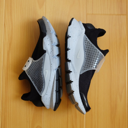 Nike x Fragment Sock Dart // White + Cement // Designed by Hiroshi Fujiwara2015.