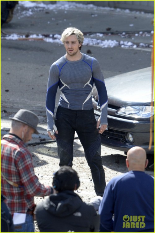 pantydragon:reserve:biolumo:ed-pool:Avengers: Age of Ultron set photos!SCREAMING INTENSIFIES