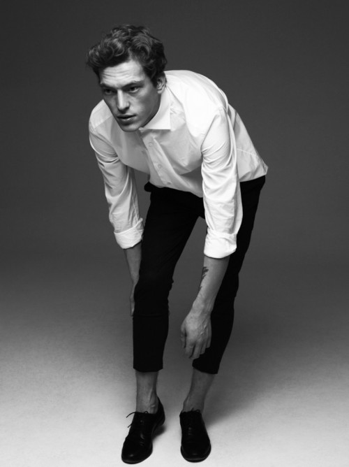 okmylo:  For more basic menswear & apparel just like this, say hi to Mylo: okmylo.com.