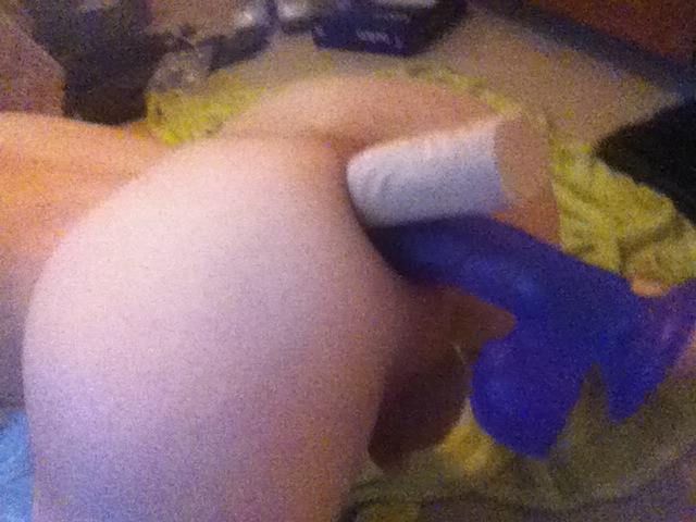 petite-crossdresser:  Double penetration, HOT! This is me.