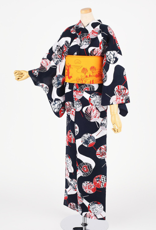 highdio:Jojo-print yukata at Osaka’s Ripples of Adventure exhibit gift shop (that’s Josuke and Okuya