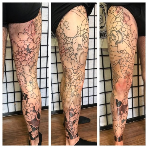 Finished the linework and started some shading on this #kintaro and #koi leg design. Thanks Billy.  