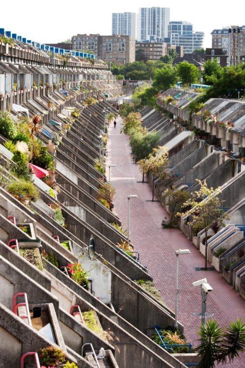 placesandpalaces:Alexandra Road Estate by Neave Brown, Camden, London, 1968. An example of Brutalism