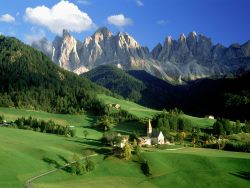 fotosdepaisajes:  Val di Funes, Dolomitas, Italia 