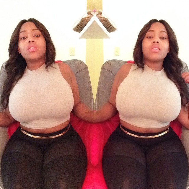 onealexiaelaine:  Yummy 🐱