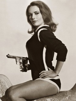 Karin Dor