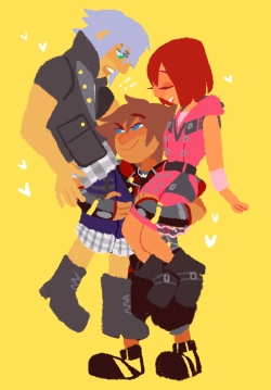 igura:  ppl ask me… soriku or sokai? i respond: sora has two arms 