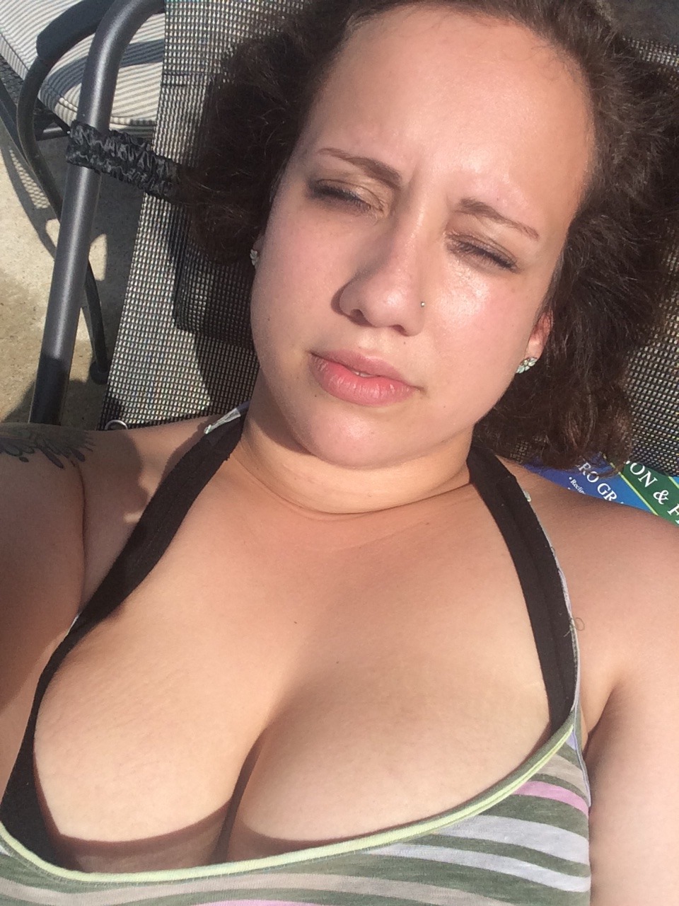 juicyj-caint:  Yall it is hot as fuck  And I’m sweating way too much  Good lord,