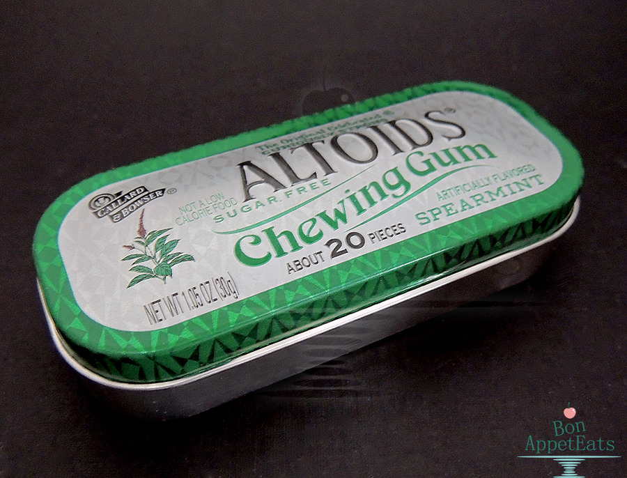 bon-appeteats:  Commission for an Altoids Chewing Gum pond tin with a blue lobster,