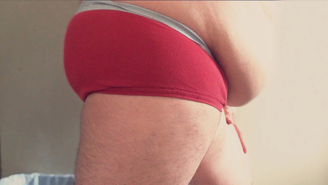 bigfatbat:  bigfatbat:  Thought I’d give my thighs another chance at the spotlight