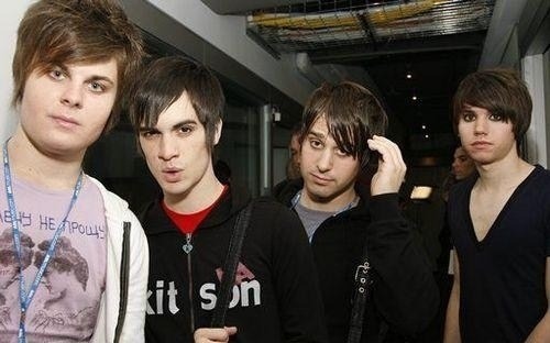 coups-me:Things have changed for Panic! & its not ok