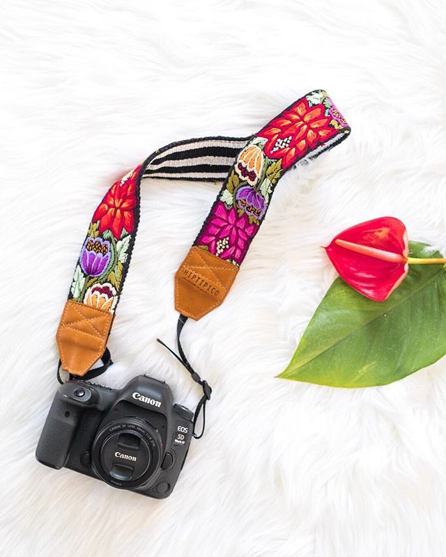 Hiptipico, Camera Straps