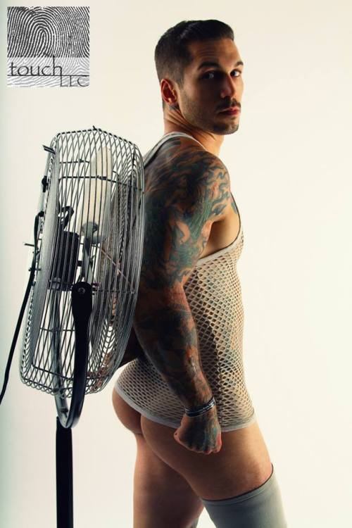 Sex crespo4:  Alex Minsky by Quar Brown“And pictures