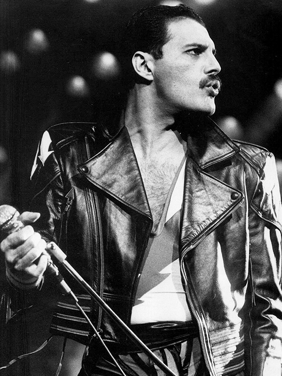 elvis-pink-cadillac:  Music makes the people come together ♪