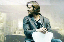  How to be cute and sexy at the same time, a guide by Jared Padalecki.     