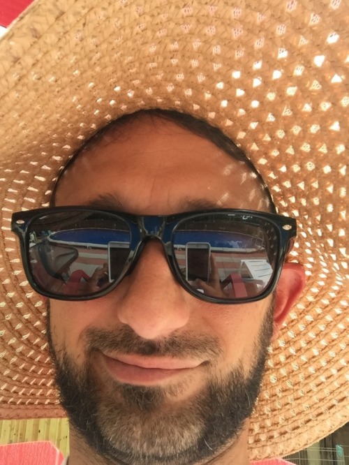 beauscruff: Pool time.