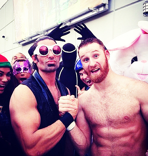 Sex :  Sami Zayn and @wweexoticexpress bring pictures