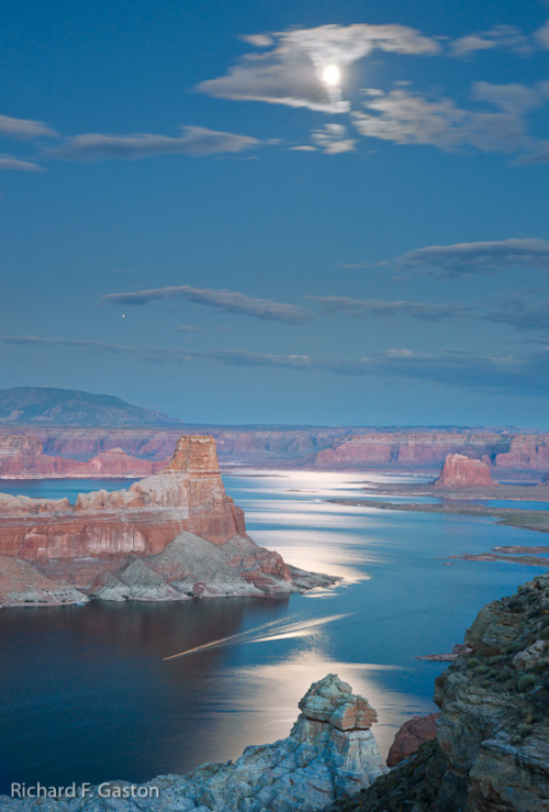 Lake Powell (by HiDickBiker)