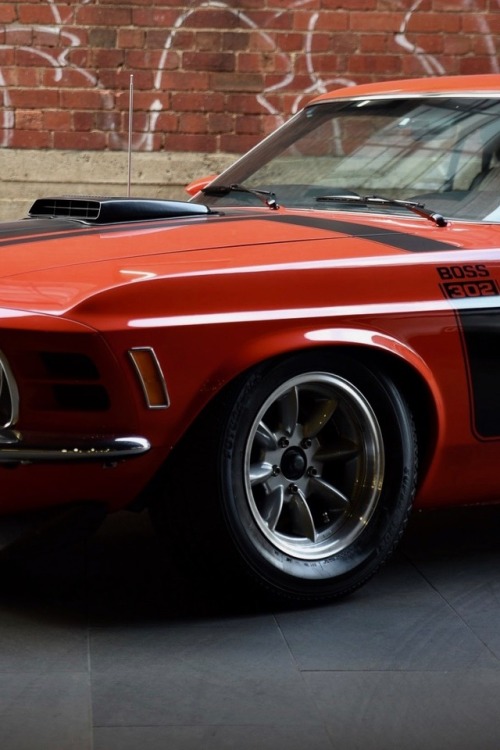 utwo: 1970 Mustang Fastback© dutton garage