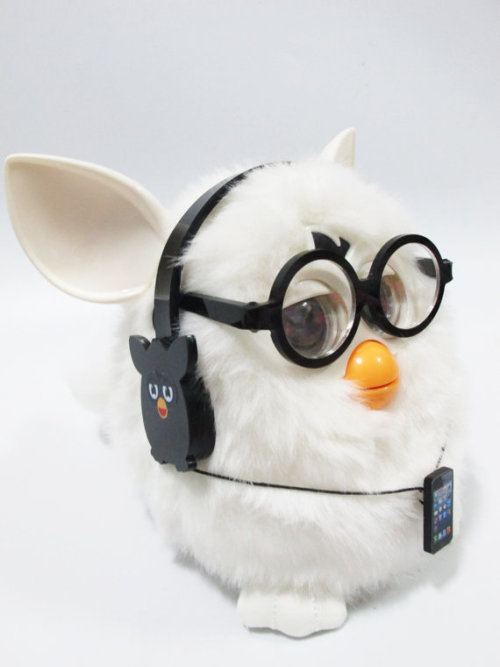 furbae:thank you for holding, this is furby corporate, furby speaking, how may i help you?