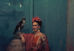 Frida always being a badass