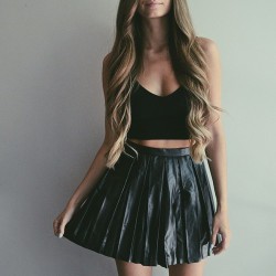 Crop TopBlack Skirt