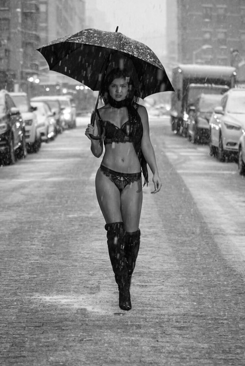 the-barbgurl:  Neither rain… nor sleet… nor dark of night… Will keep a Barb… from her appointed sexing rounds…