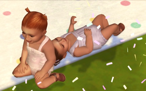 The Twins Had A Wonderful Hotdog & Honey-Cake Birthday Party On The Farm