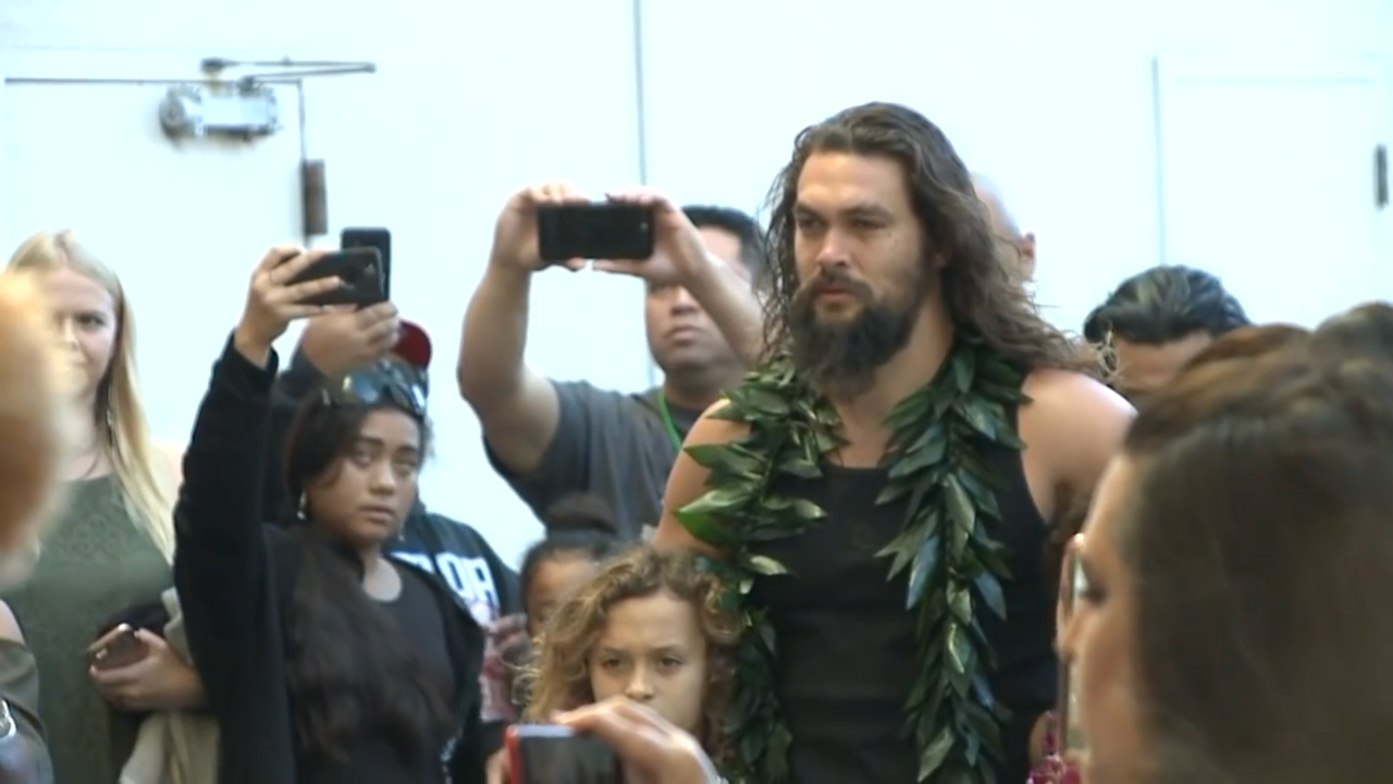 Porn photo kingdomofatlantis:  Seeing Jason Momoa get