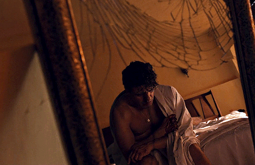 Oscar Isaac As Steven Grant In Moon Knight (for @dameronalone)