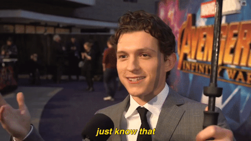 Source : Catching Up With The Infinity War Cast At The La Premiere | Screenslam