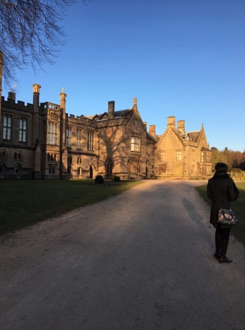 conan-doyles-carnations: Wonderfully dramatic day at Lord Byron’s Newstead Abbey with @jawnkee