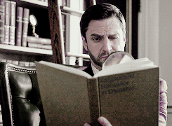 samanthasgroves1deac:  Frederick Chilton; season one + purple and magenta 