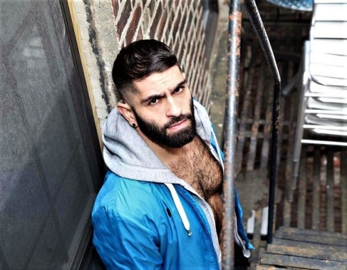 kazhairy:Instagram : ramonbroza 