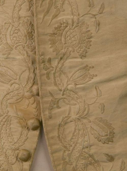 thegentlemanscloset: Detail of wedding waistcoat dated 1736.Ribbed silk, ivory colored. In the colle