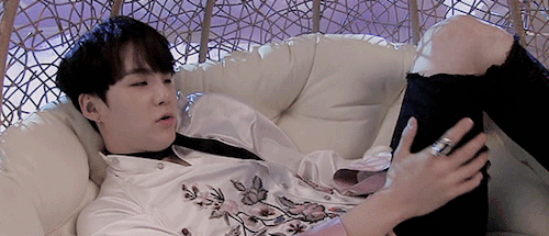 iq-biased: yoonggi: ♡ @everybodykpops